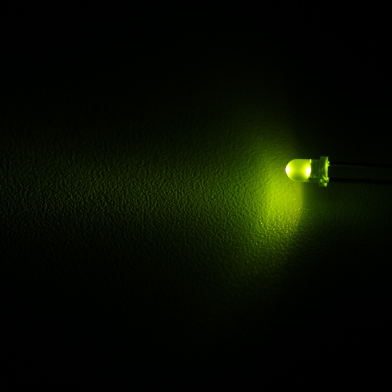 Levně Led 3mm zelená samoblikací 25mcd/60° difúzní kingbright l-36bgd