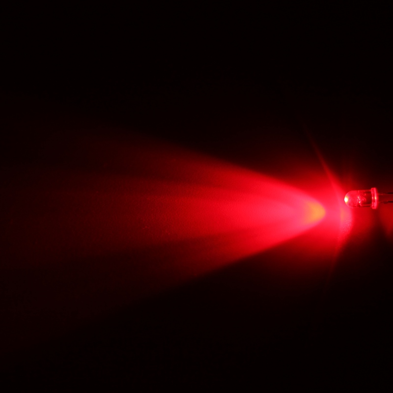 LED 5mm červená 6000mcd/40° čirá Hebei 540PR2C