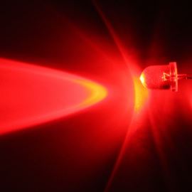 LED 8mm červená 6000mcd/20° čirá Hebei 825MR2C
