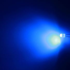LED oválná 5,2x3,8mm modrá 1100mcd/(110/50°) difúzní Hebei 7511LB7D-SB