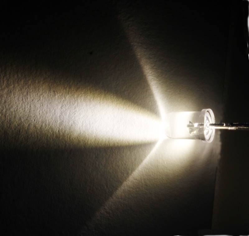 LED 5mm teplá bílá 42000mcd/15° čirá Optosupply OSM54L5111P